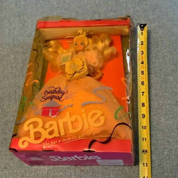 Vintage Mattel Barbie Birthday Surprise Box 1991 #3679- Pink - Picture 7 of 7
